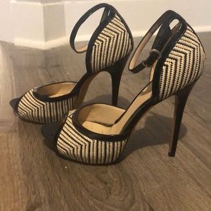 Alexander McQueen black and beige woven pumps